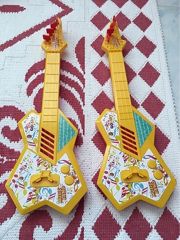 Oyuncak gitar