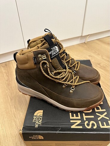 The North Face Waterproof Bot