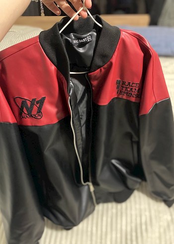 Kırmızı Siyah Deri Fermuarlı Kadın Ceket - Görsel 4