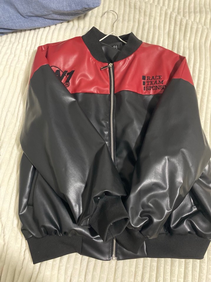 Kırmızı Siyah Deri Fermuarlı Kadın Ceket - Görsel 2