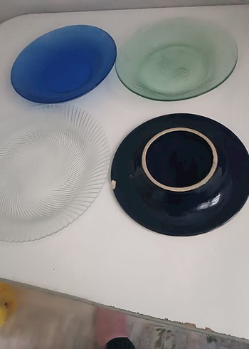 Çeşitli Renklerde Düz Tabak Seti - Görsel 2