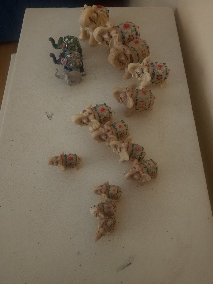 Camel Renkli Küçük Fil Figürinleri Seti - Görsel 3