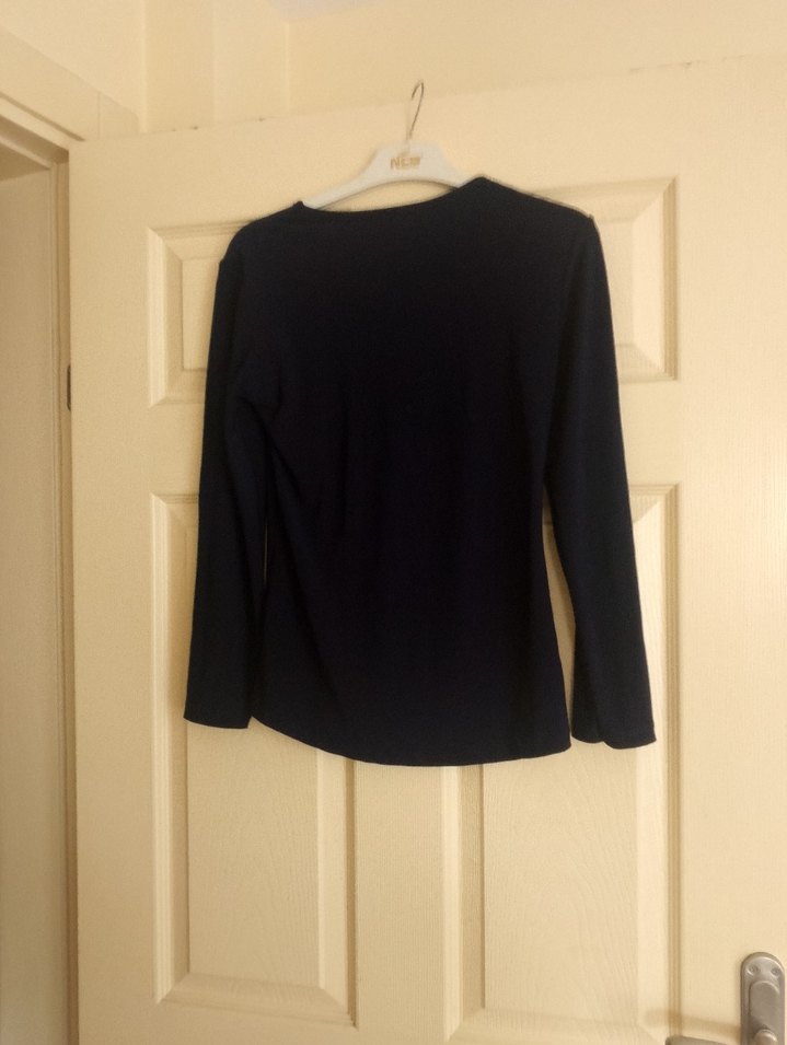 Siyah Nakışlı Payetli Uzun Kollu Bluz - Görsel 4