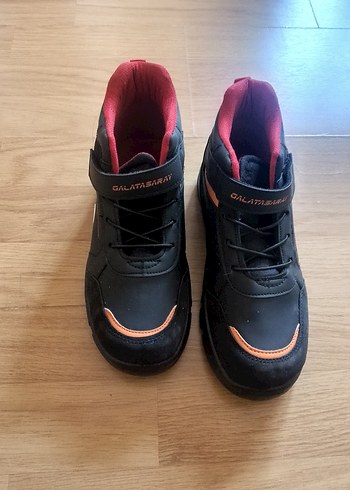 35 Beden Siyah Erkek Çocuk Spor Ayakkabı Velcro