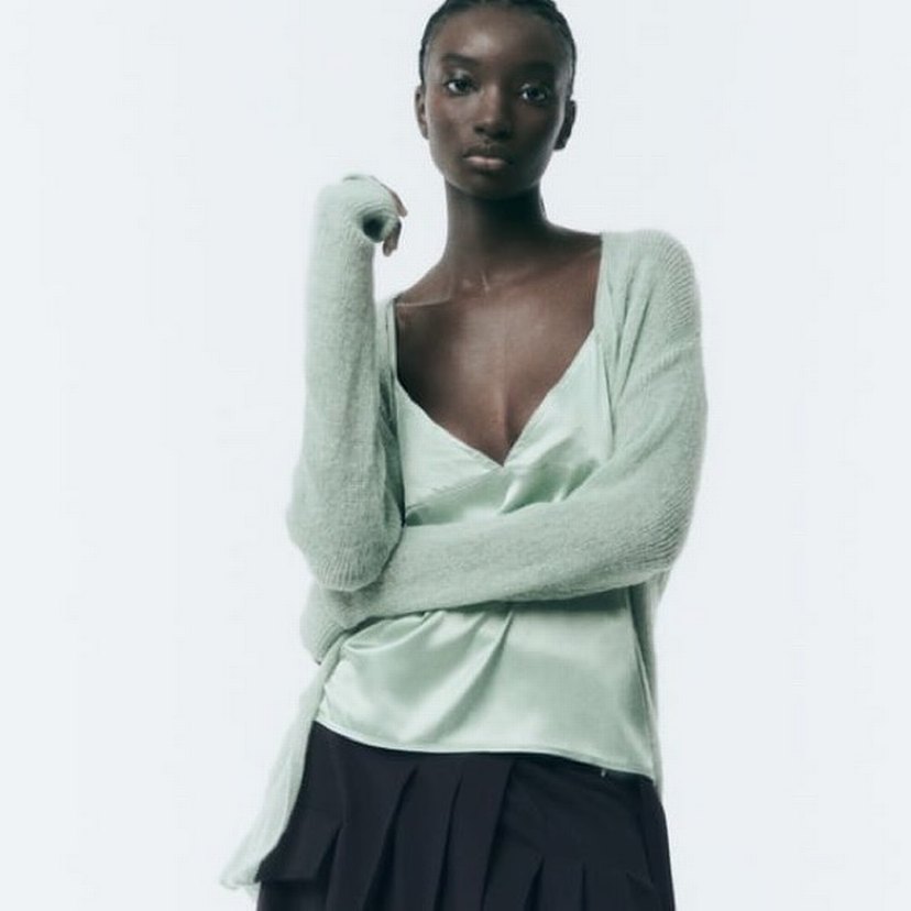 Yeşil V Yaka Dökümlü Kadın Kazak - Görsel 4