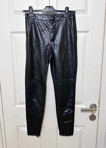Siyah Deri Dar Kesim Kadın Pantolon - Görsel 2