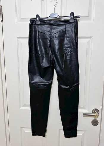 Siyah Deri Dar Kesim Kadın Pantolon - Görsel 4