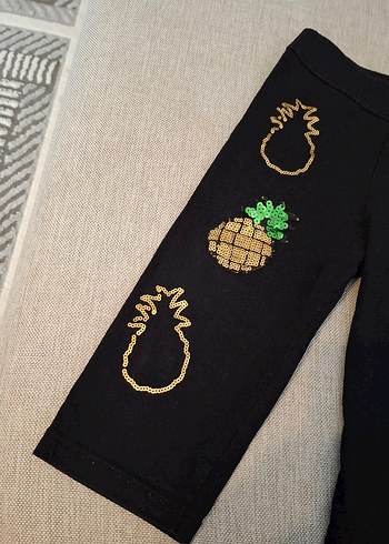 Kız Çocuk Altın Renkli Pul Detaylı Tayt - Görsel 2