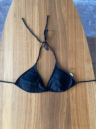 Düz Siyah Bikini Üstü