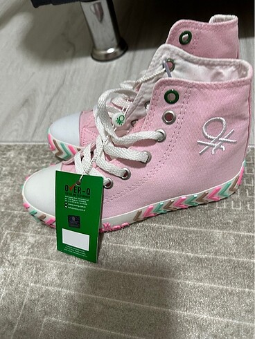 33 Beden pembe Renk Benetton Kız Çocuk Ayakkabısı