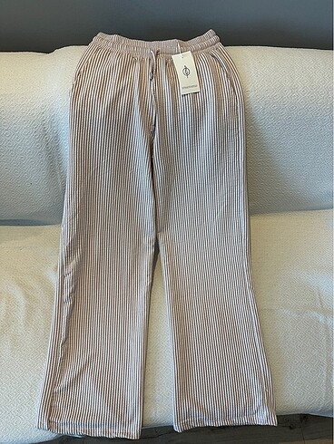 Stradivarius Çizgili Pantolon