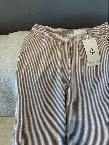m Beden Stradivarius Çizgili Pantolon