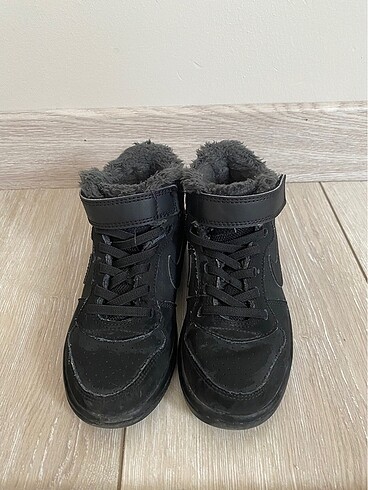 Kışlık nike ayakkabı