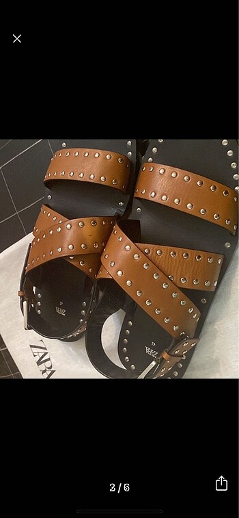 Zara Zara zımbalı sandalet