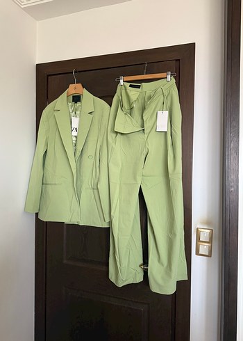 Zara Acik Yesil Siklik Blazer Pantolon Takim