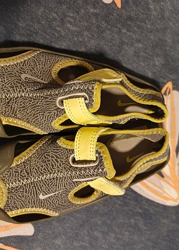 Nike çocuk sandalet