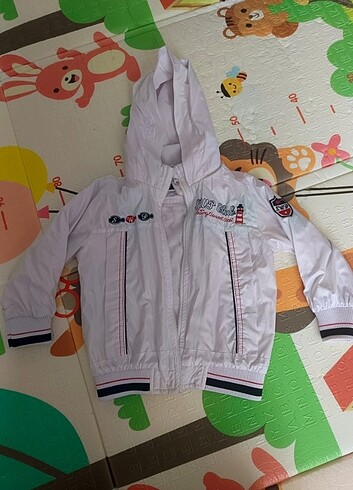 Bebek yagmurluk