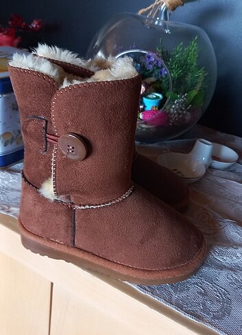 Ugg Ugg tarzı bot.1 Saat giyildi. Sayfamı ziyarete bekliyorum. 