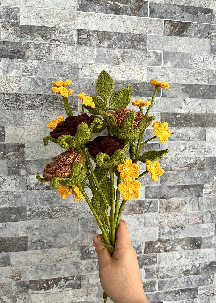 Örgü gül buketi - Görsel 2