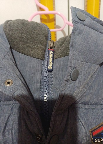 Çocuk Gri Fermuarlı Kapüşonlu Yelek Superdry Marka çok kaliteli - Görsel 3