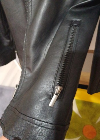 Siyah Deri mont cocuk icin cok az kullanildi ı - Görsel 7