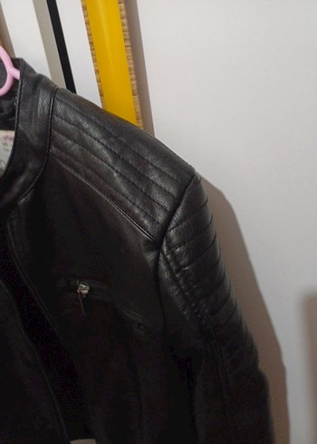 Siyah Deri mont cocuk icin cok az kullanildi ı - Görsel 4