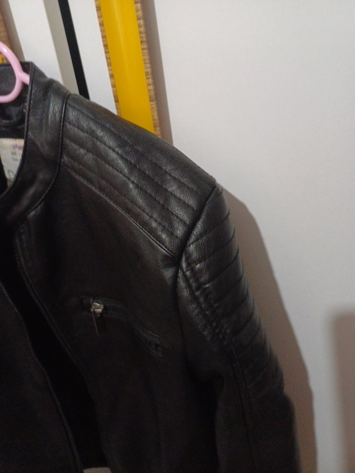 Siyah Deri mont cocuk icin cok az kullanildi ı - Görsel 4