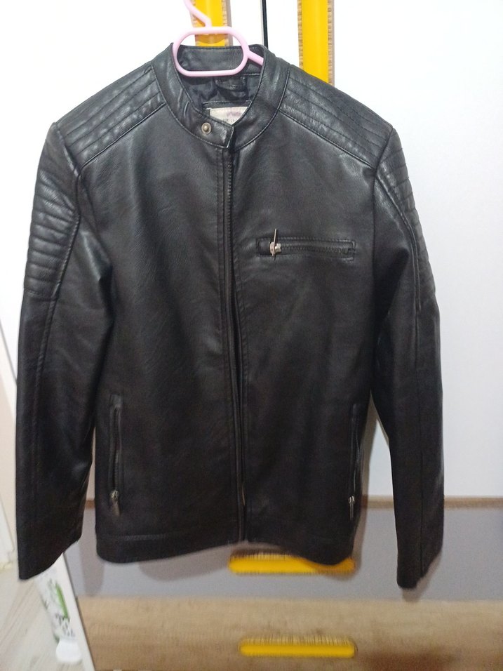 Siyah Deri mont cocuk icin cok az kullanildi ı - Görsel 2