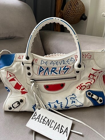 Balenciaga blanco graffiti lambskin çanta