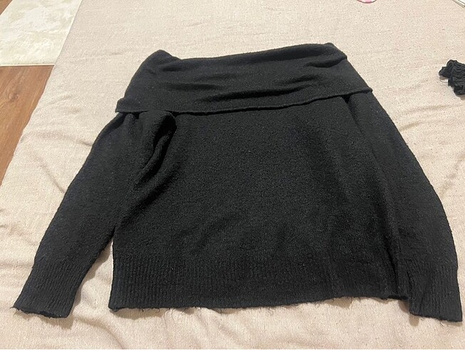 H&M Hm omzu açık üst