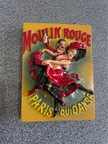 Paris Moulin rouge magnet