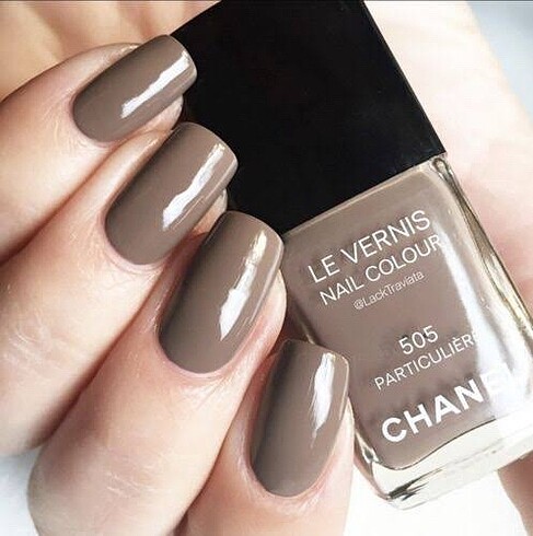 Chanel oje