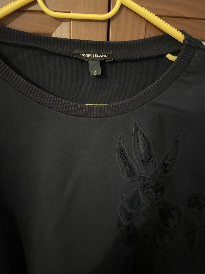 Nakış Detaylı Siyah Kadın Sweatshirt - Görsel 3