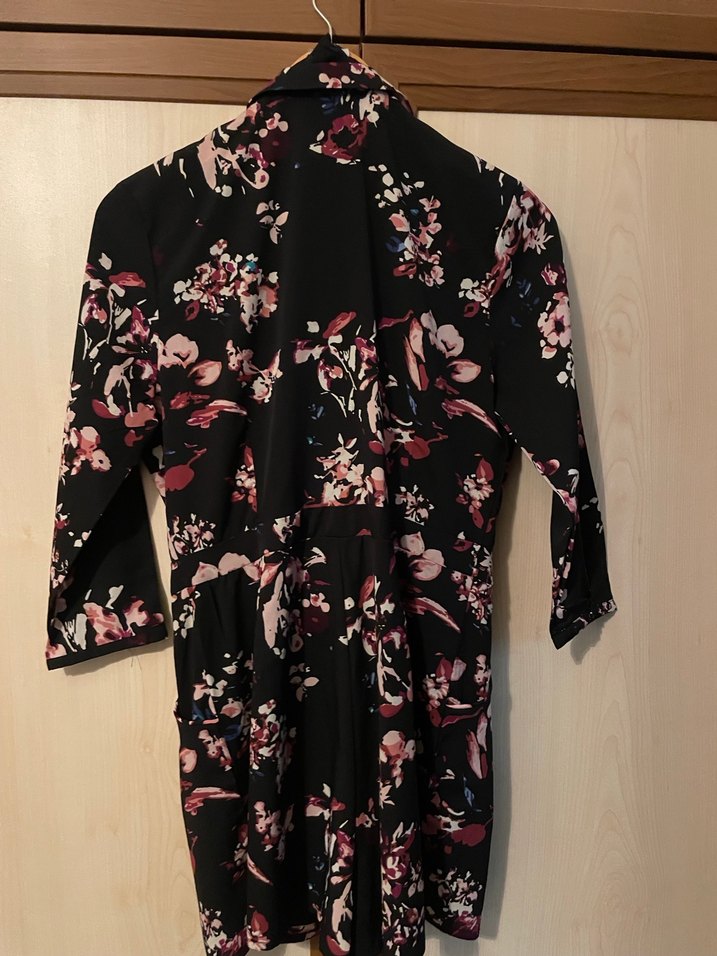 Saten kumaş V Yaka Çiçekli Kadın Tulum - Görsel 5