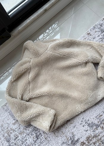 Bej Uzun Kollu Peluş Kadın Ceket - Görsel 3