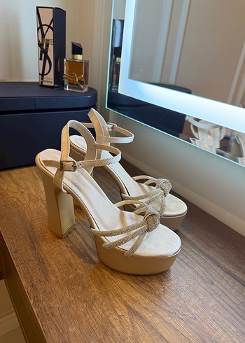 Bej Süet Platform Topuklu Kadın Abiye Ayakkabı - Görsel 2