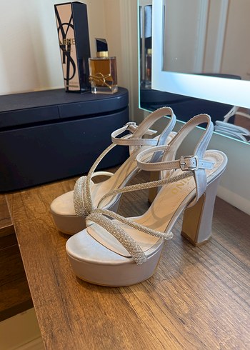 Beyaz Platform Topuklu Kadın Abiye Ayakkabı - Görsel 3