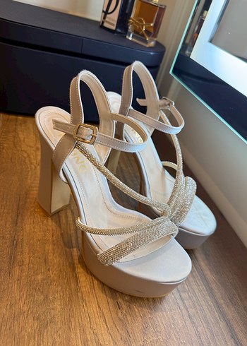 Beyaz Platform Topuklu Kadın Abiye Ayakkabı - Görsel 4