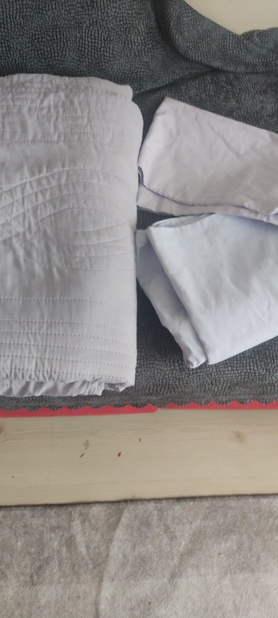 Lila. pike Yatak Örtüsü - Görsel 3