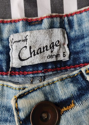 Mavi Yırtık Denim Mini Şort 8 10 yaş olur likralı - Görsel 3