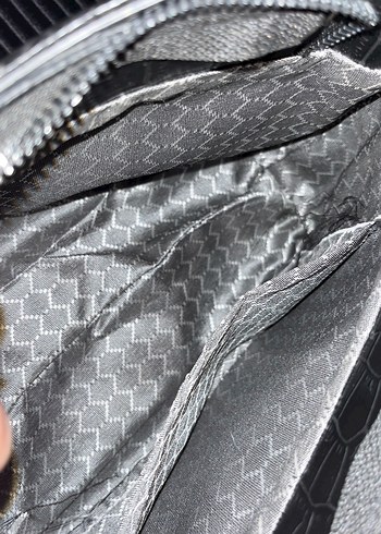 Kemer Detaylı Siyah Yılan Derisi Desenli Deri Çanta - Görsel 4