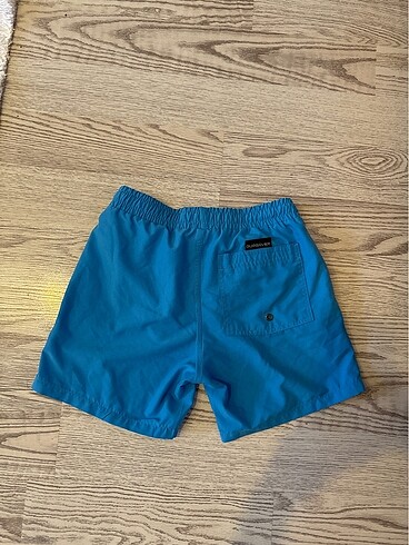 8 Yaş Beden Quiksilver Erkek Çocuk Deniz Şortu