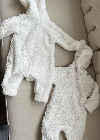 Bebek Kız Beyaz Kapüşonlu Kürklü Tulum - Görsel 2