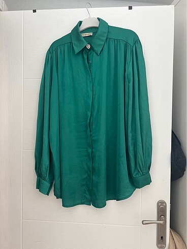 xl Beden Zara gömlek