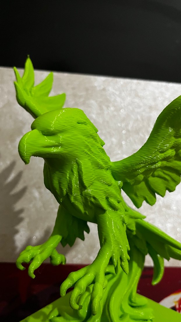 Dekoratif yeşil renk kartal - Görsel 2