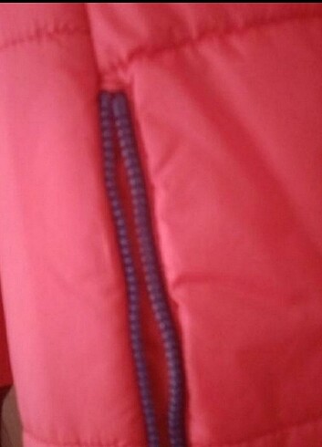 KİRMiZİ MANTO - Görsel 2