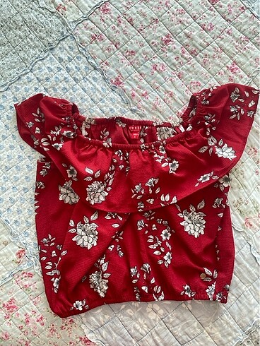 Guess crop