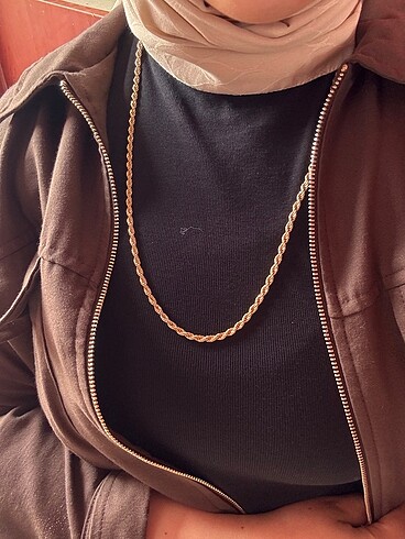 Çelik kolye