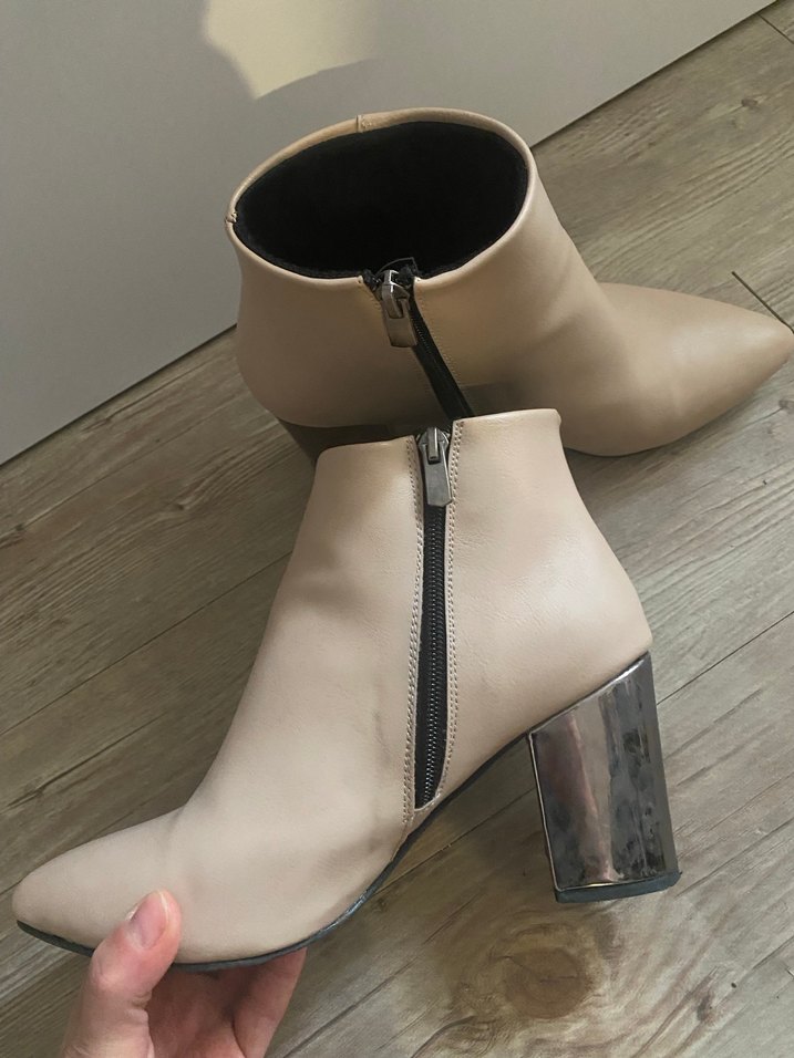 Bayan topuklu bot - Görsel 3