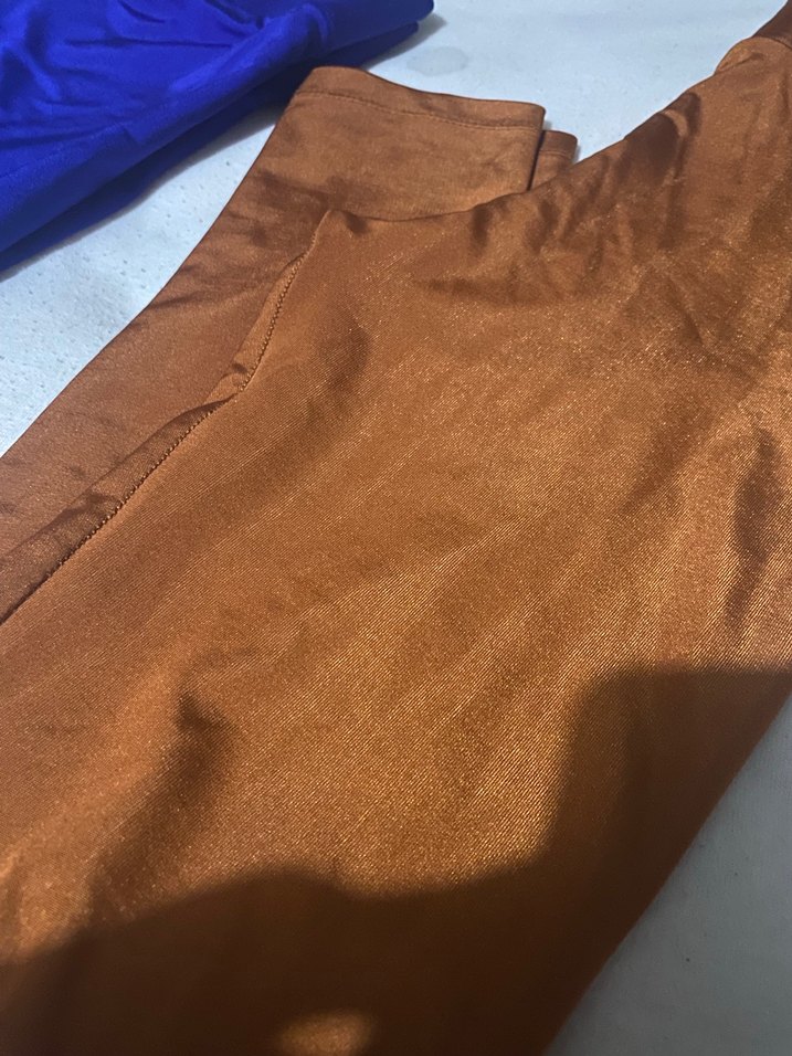 Düz Mavi Saten Kadın Tayt - Görsel 3